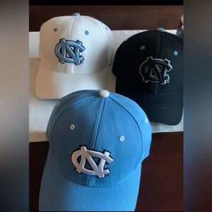 3 x North Carolina Tar Heels basketball caps/hats men’s. 6 7/8 Price is firm 🧢